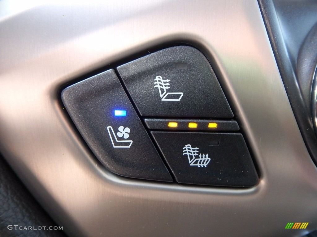 2018 GMC Sierra 2500HD Denali Crew Cab 4x4 Controls Photo #122851084