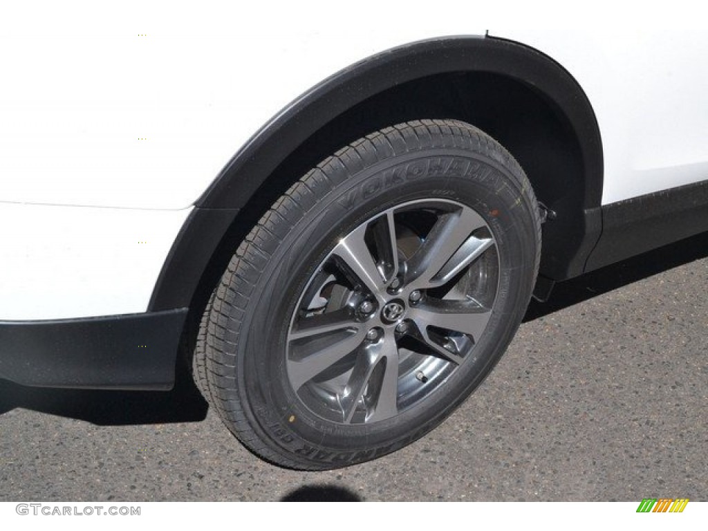 2018 RAV4 XLE AWD - Super White / Black photo #9