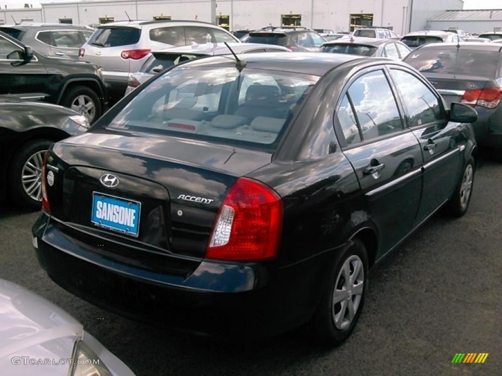 2007 Accent GLS Sedan - Ebony Black / Gray photo #2