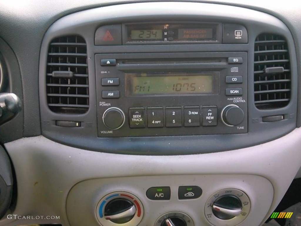 2007 Accent GLS Sedan - Ebony Black / Gray photo #4