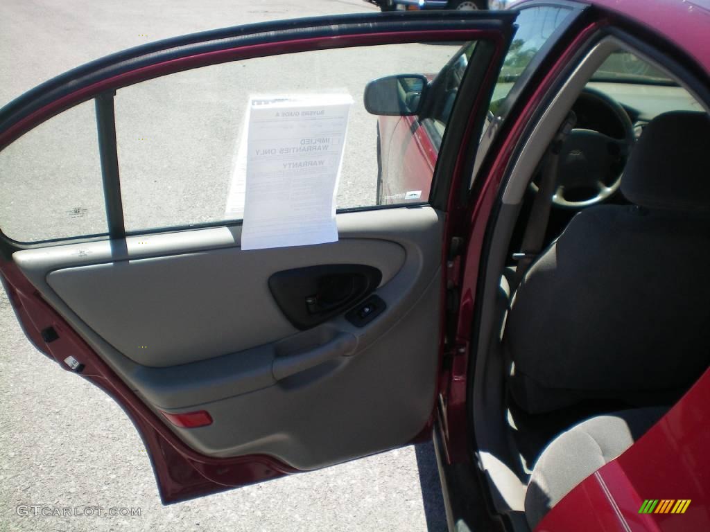 2004 Classic  - Sport Red Metallic / Gray photo #20