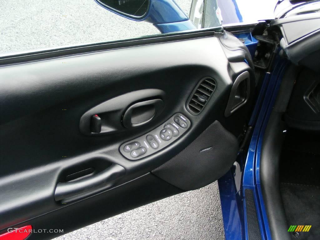 2004 Corvette Z06 - LeMans Blue Metallic / Black photo #9