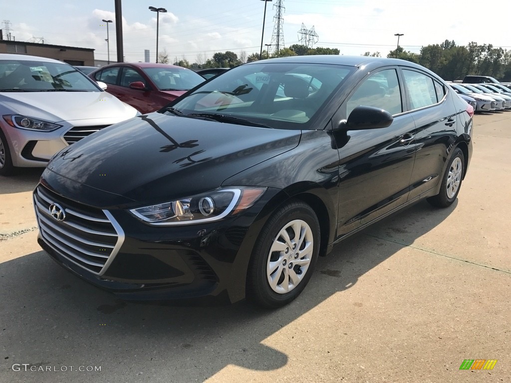 2018 Elantra SE - Phantom Black / Gray photo #1