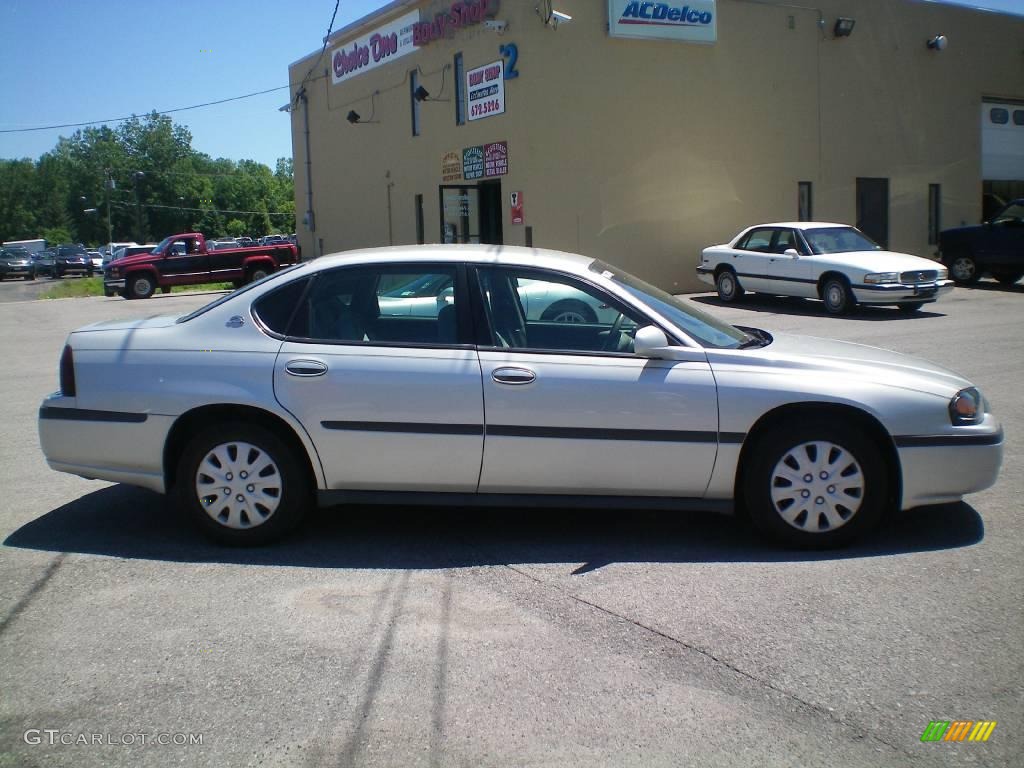 2004 Impala  - Galaxy Silver Metallic / Medium Gray photo #13