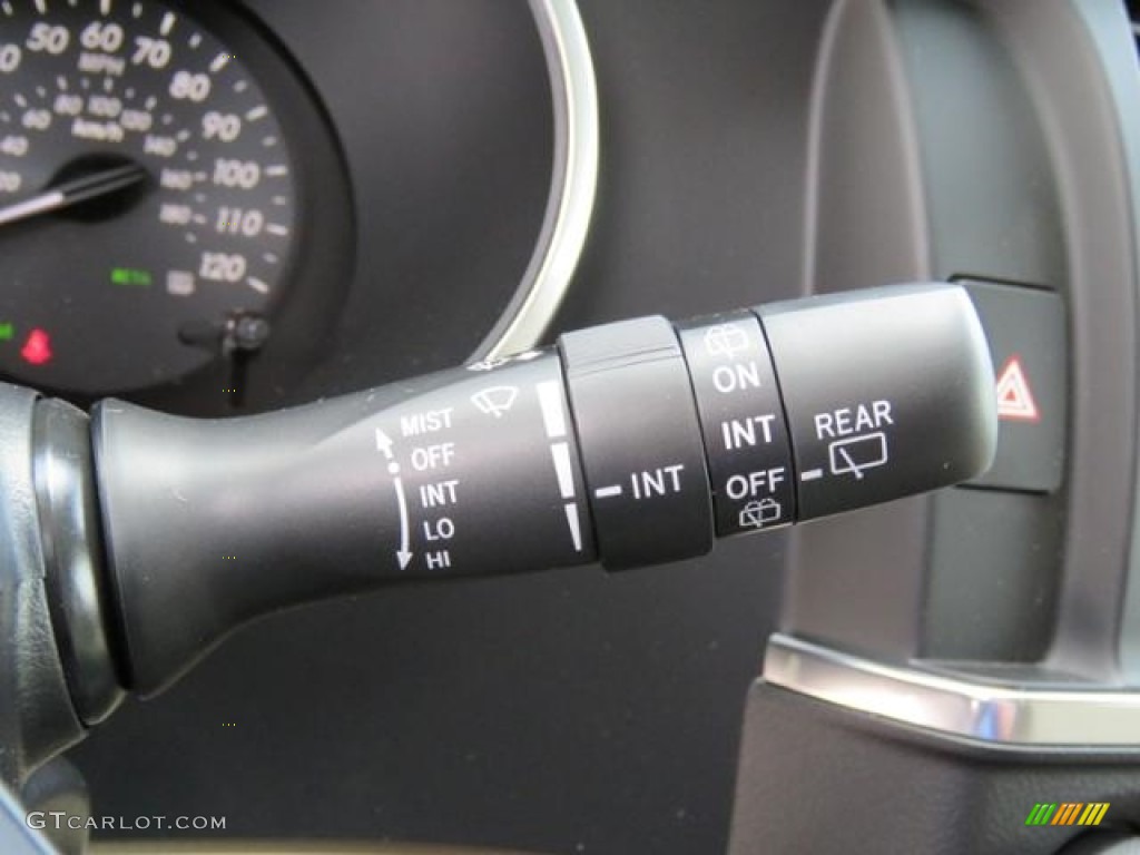 2018 Toyota Sequoia SR5 4x4 Controls Photos