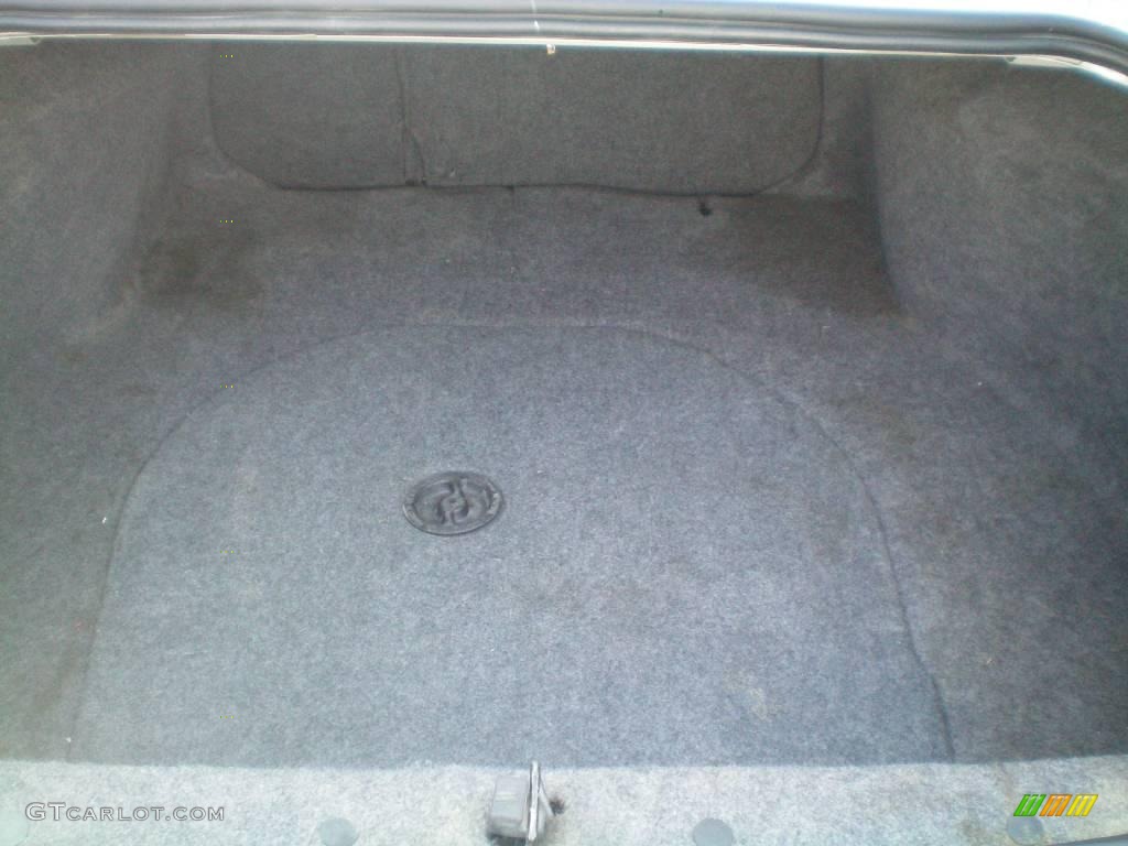 2004 Impala  - Galaxy Silver Metallic / Medium Gray photo #24