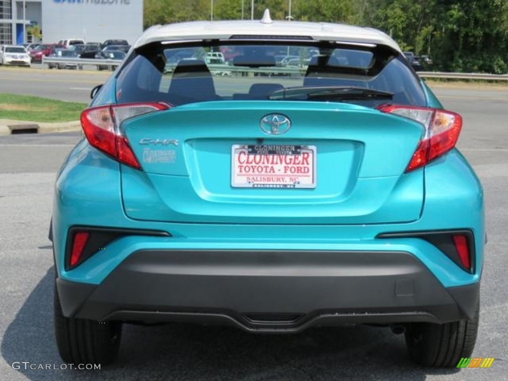 2018 C-HR XLE - Radiant Green Mica / Black photo #5