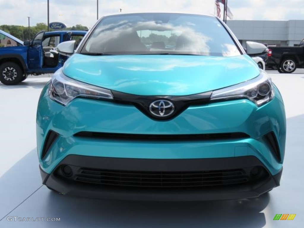 2018 C-HR XLE - Radiant Green Mica / Black photo #2
