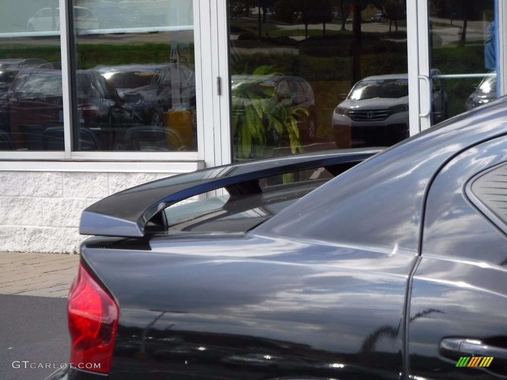 2013 Avenger R/T - Black / Black/Red photo #3
