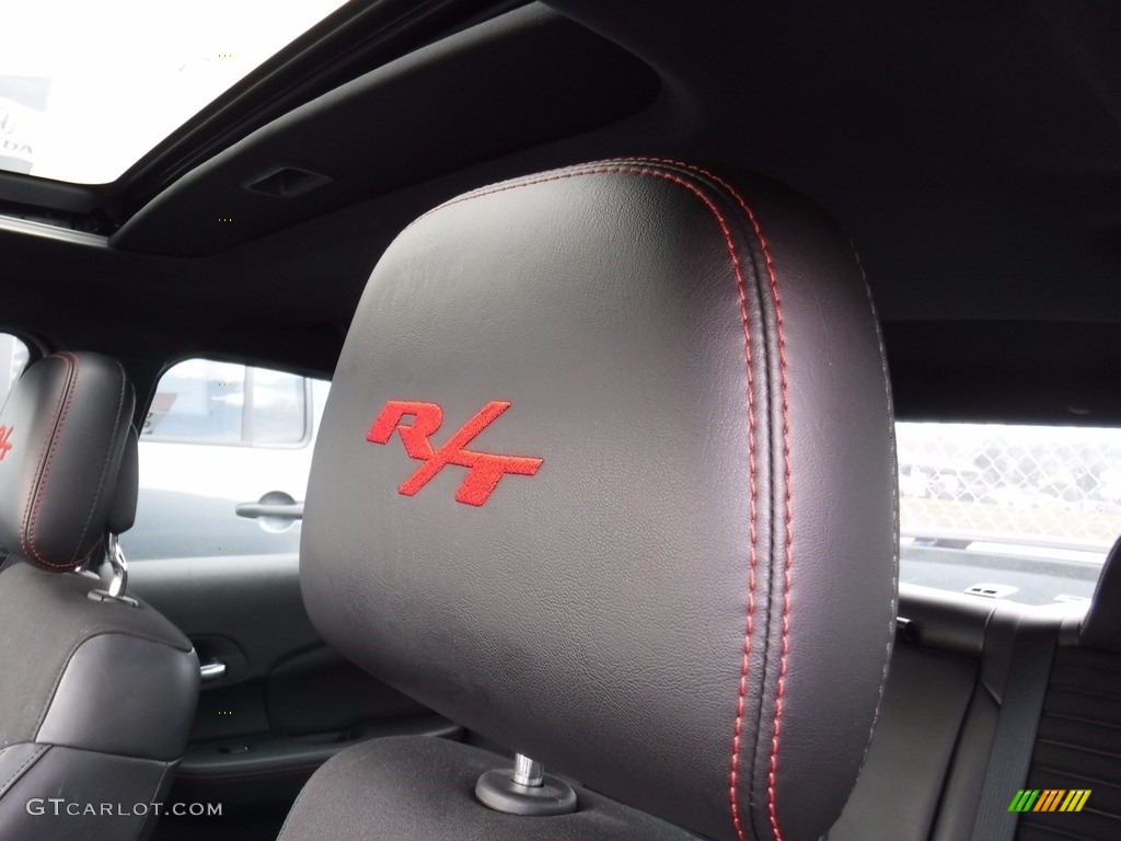 2013 Avenger R/T - Black / Black/Red photo #14
