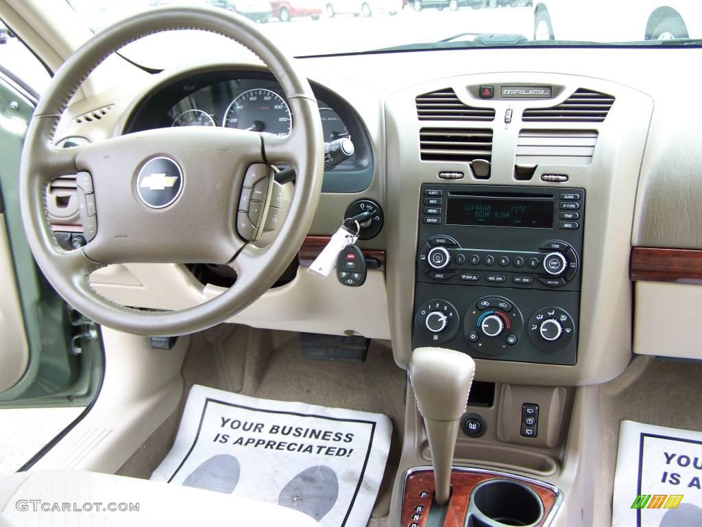 2006 Malibu Maxx LT Wagon - Silver Green Metallic / Cashmere Beige photo #15