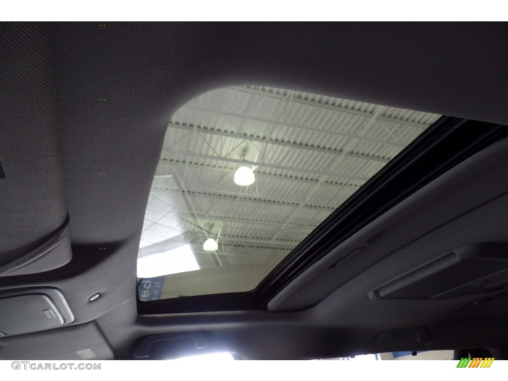 2010 Odyssey EX-L - Alabaster Silver Metallic / Gray photo #15