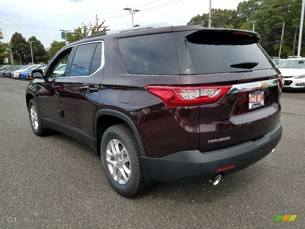 2018 Traverse LT - Black Currant Metallic / Jet Black photo #4