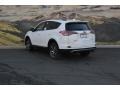 Super White - RAV4 XLE Photo No. 3