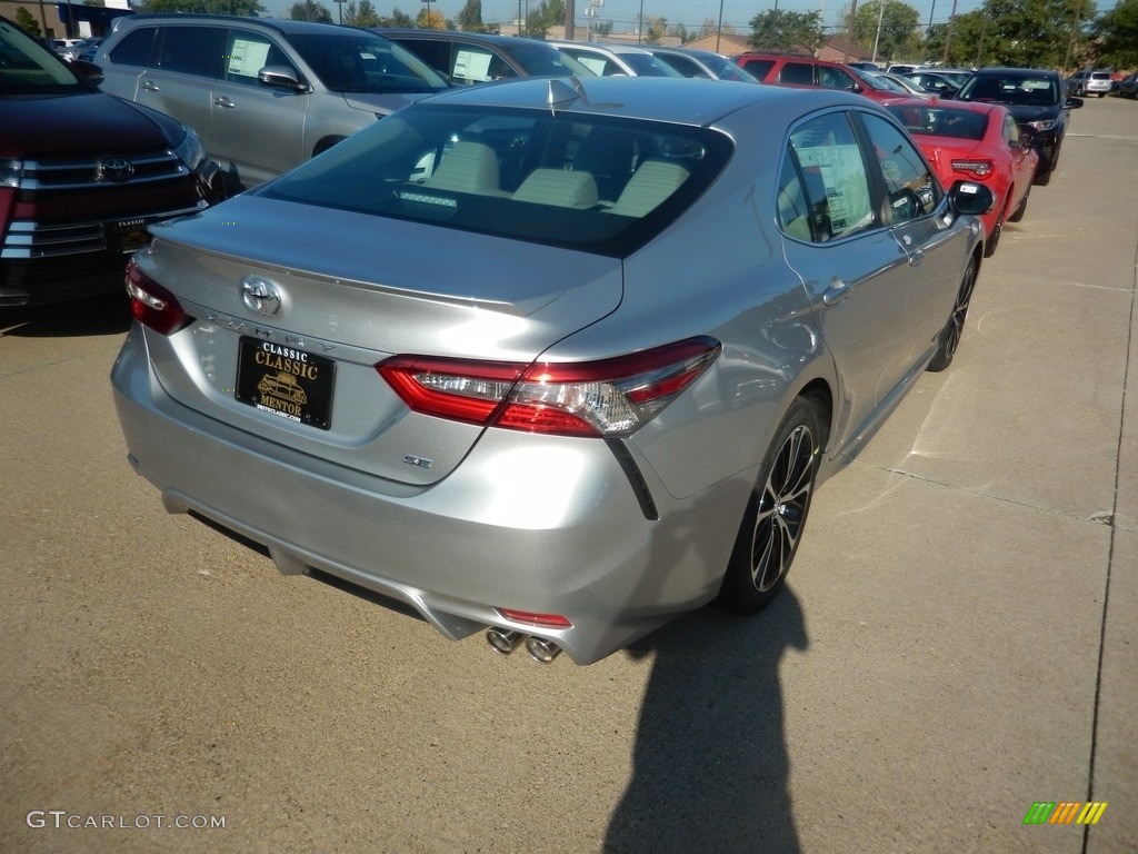2018 Camry SE - Celestial Silver Metallic / Ash photo #2