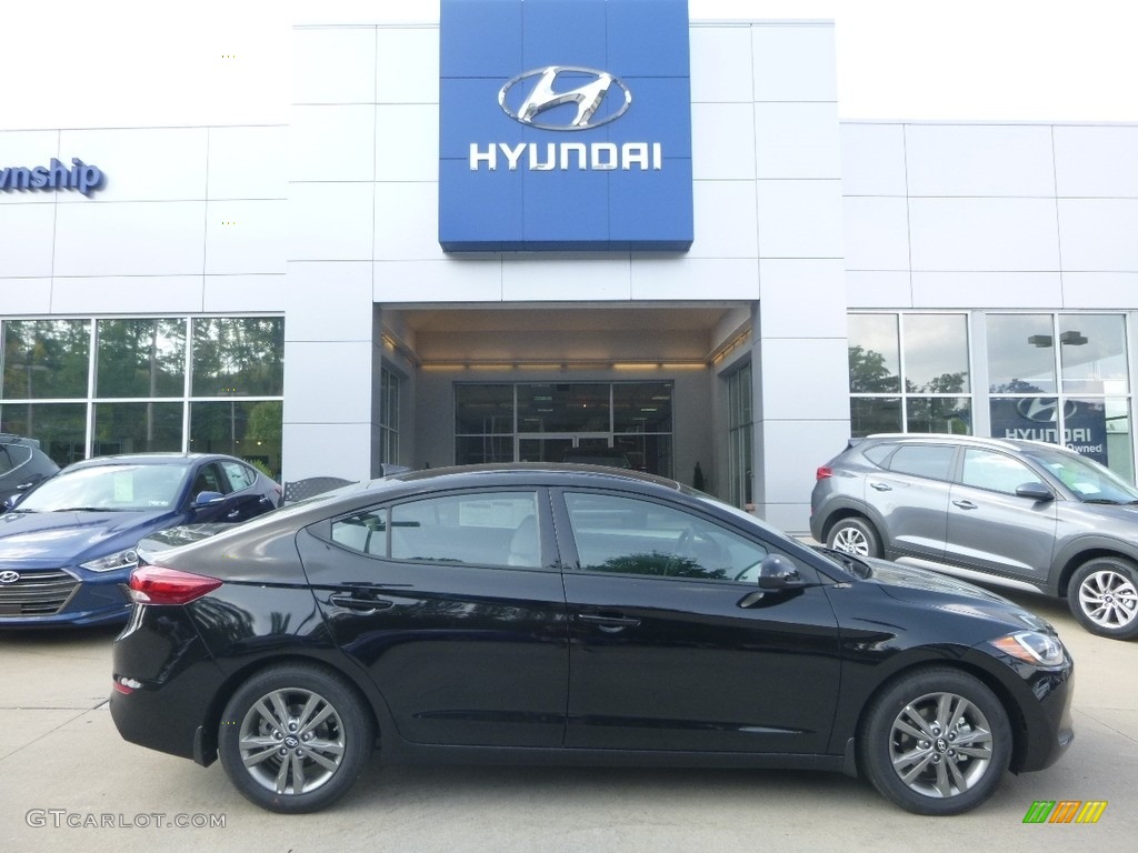 Phantom Black Hyundai Elantra