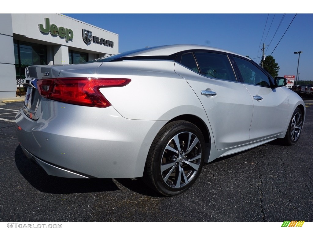 2017 Maxima SL - Brilliant Silver / Charcoal photo #7