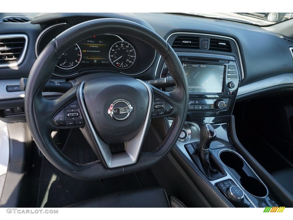 2017 Nissan Maxima SL Charcoal Dashboard Photo #122899104