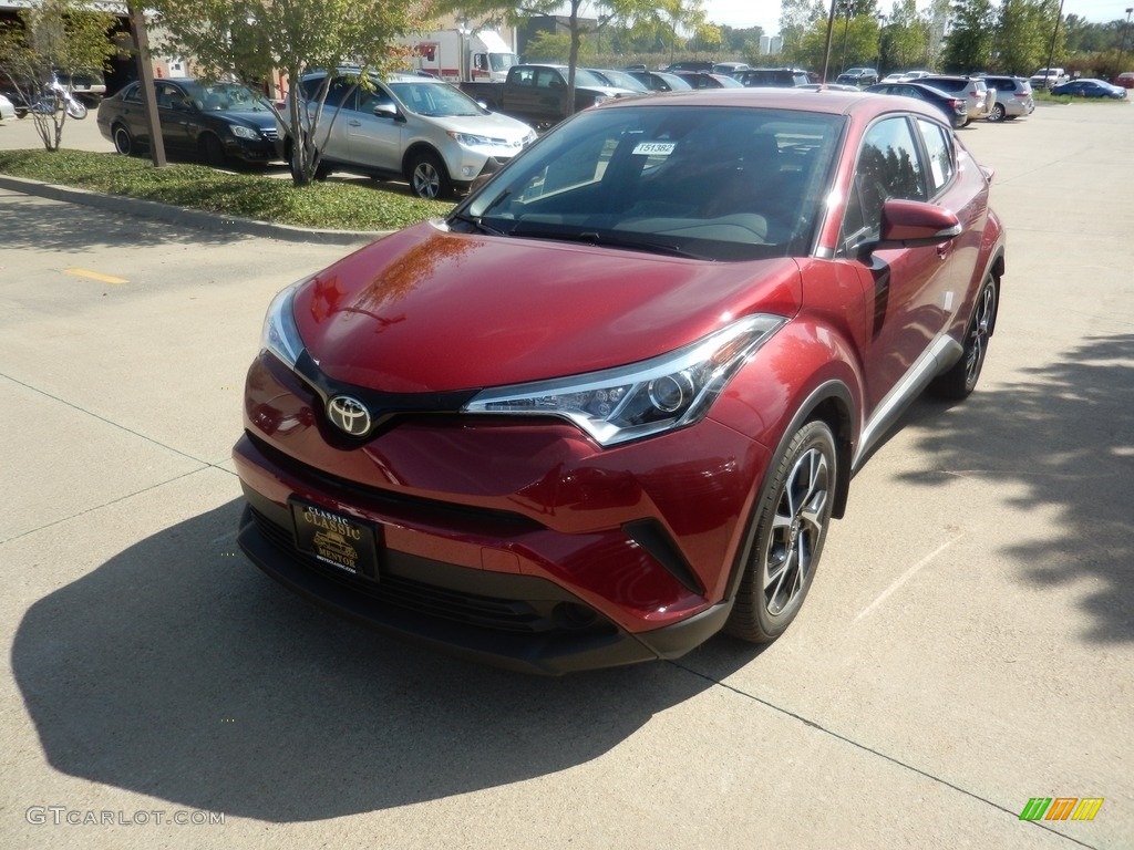 2018 C-HR XLE - Ruby Flare Pearl / Black photo #1