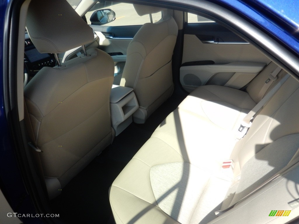 2018 Camry LE - Blue Crush Metallic / Macadamia photo #5