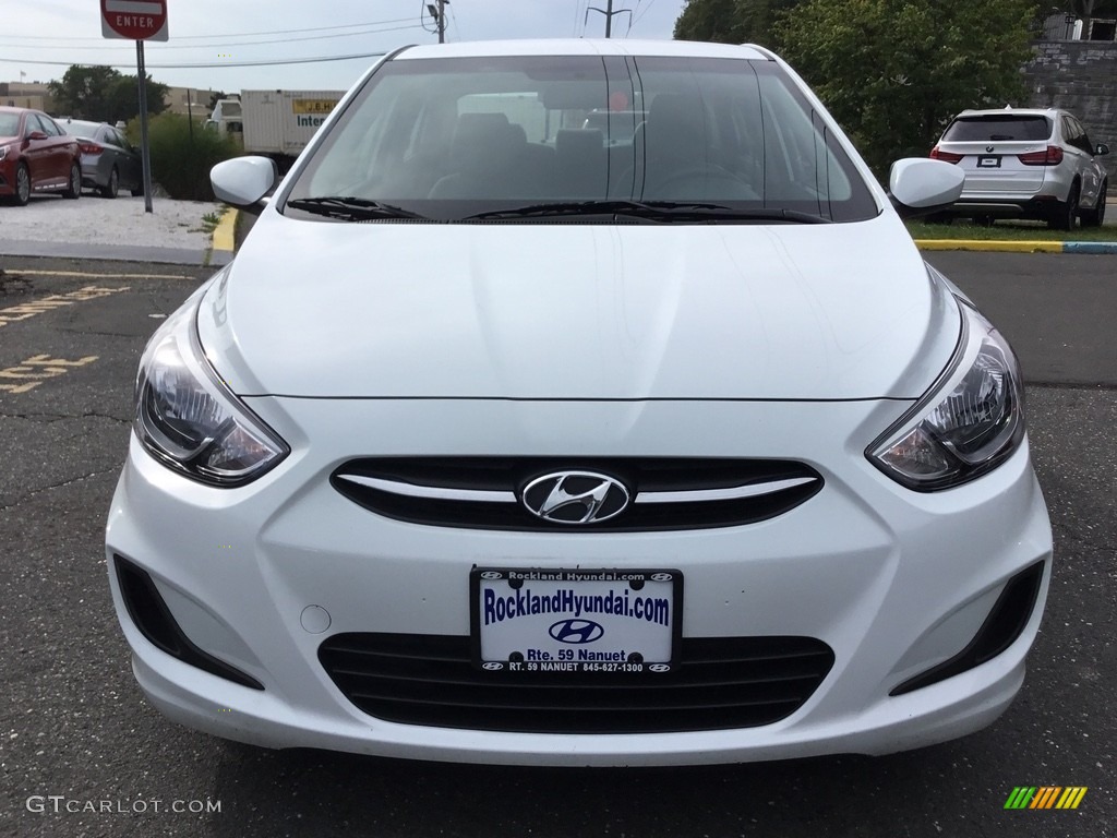 2016 Accent SE Sedan - Century White / Beige photo #2
