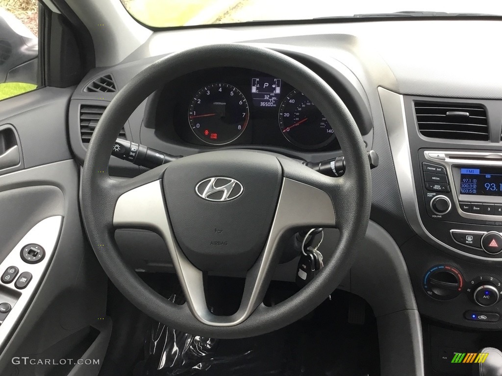 2016 Accent SE Sedan - Century White / Beige photo #16