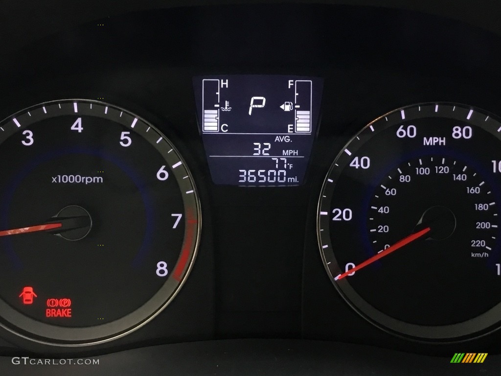 2016 Accent SE Sedan - Century White / Beige photo #17