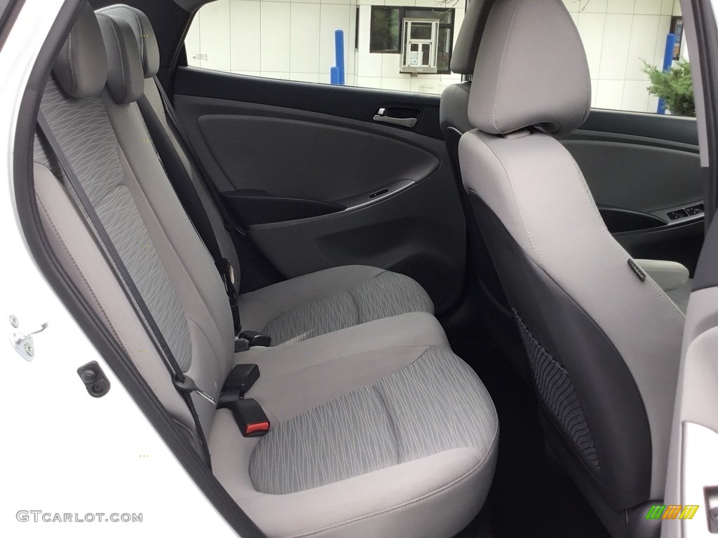 2016 Accent SE Sedan - Century White / Beige photo #21