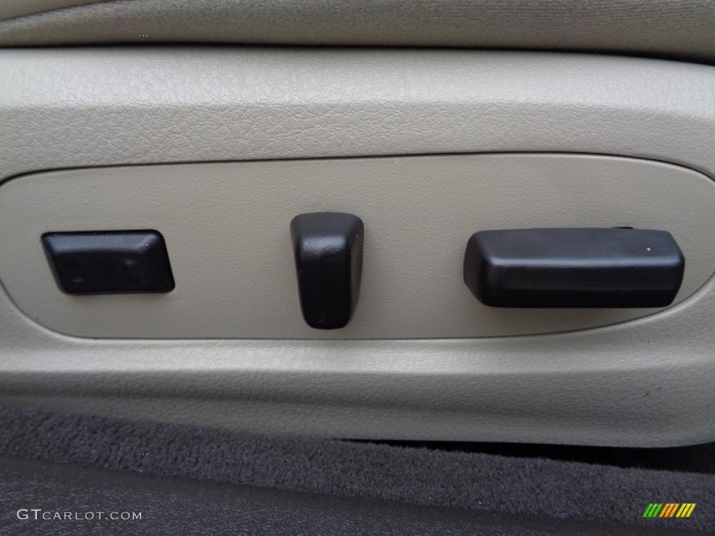 2003 LS V8 - Ivory Parchment Metallic / Espresso/Medium Light Stone photo #18