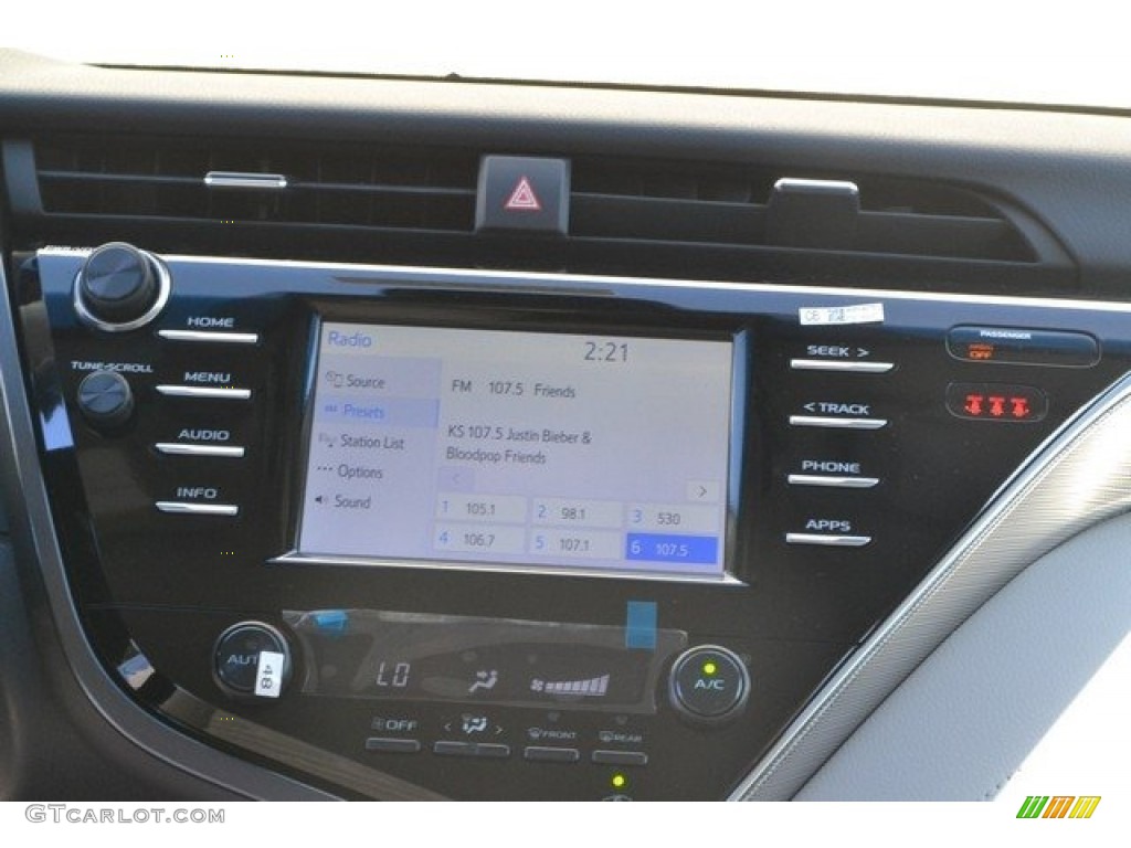 2018 Camry SE - Midnight Black Metallic / Ash photo #6