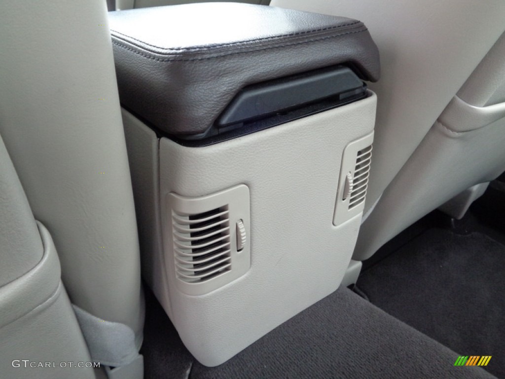 2003 LS V8 - Ivory Parchment Metallic / Espresso/Medium Light Stone photo #42