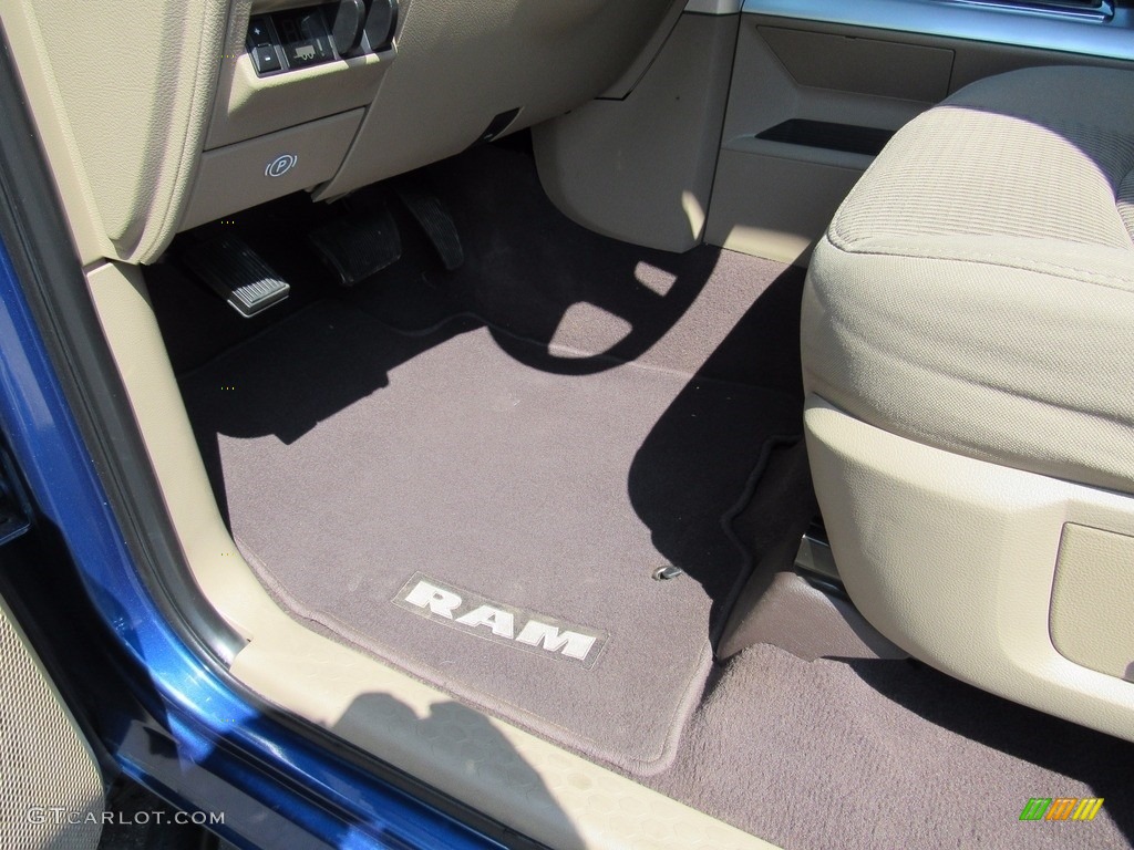 2011 Ram 2500 HD SLT Mega Cab 4x4 - Deep Water Blue Pearl / Light Pebble Beige/Bark Brown photo #13