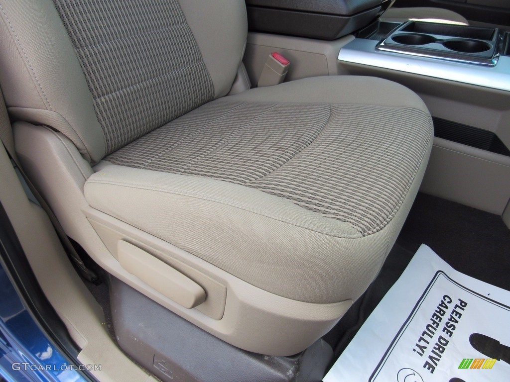2011 Ram 2500 HD SLT Mega Cab 4x4 - Deep Water Blue Pearl / Light Pebble Beige/Bark Brown photo #35