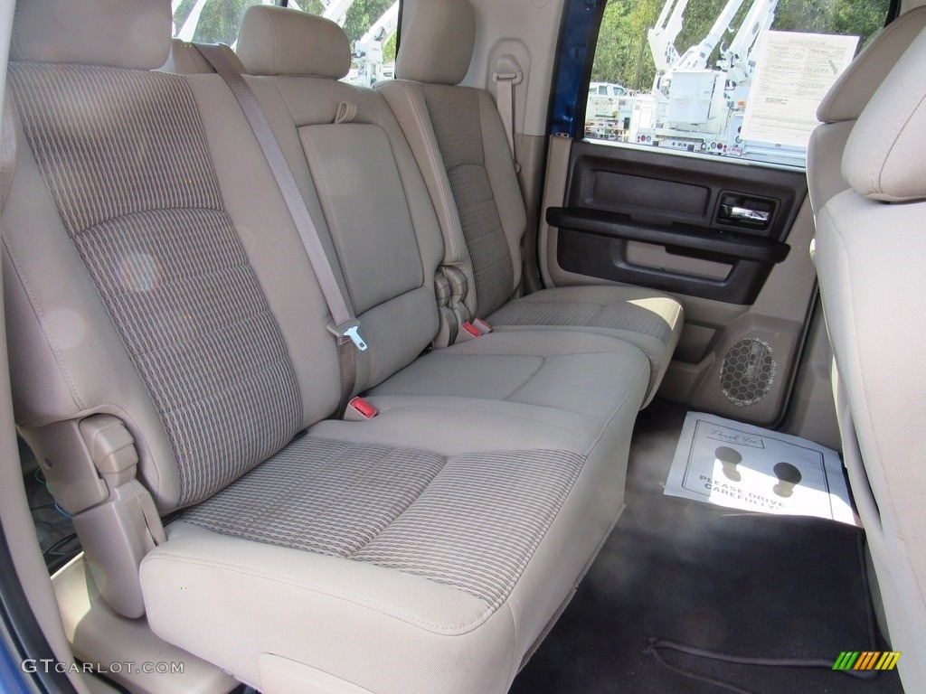 2011 Ram 2500 HD SLT Mega Cab 4x4 - Deep Water Blue Pearl / Light Pebble Beige/Bark Brown photo #45