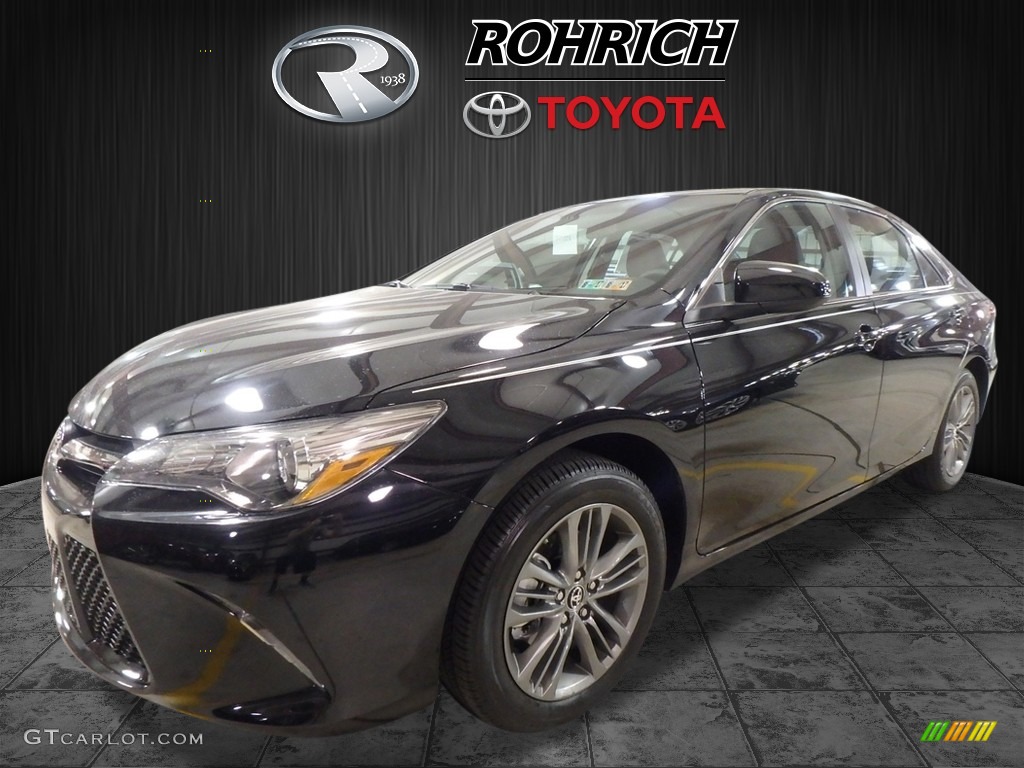 2017 Camry SE - Midnight Black Metallic / Black photo #4