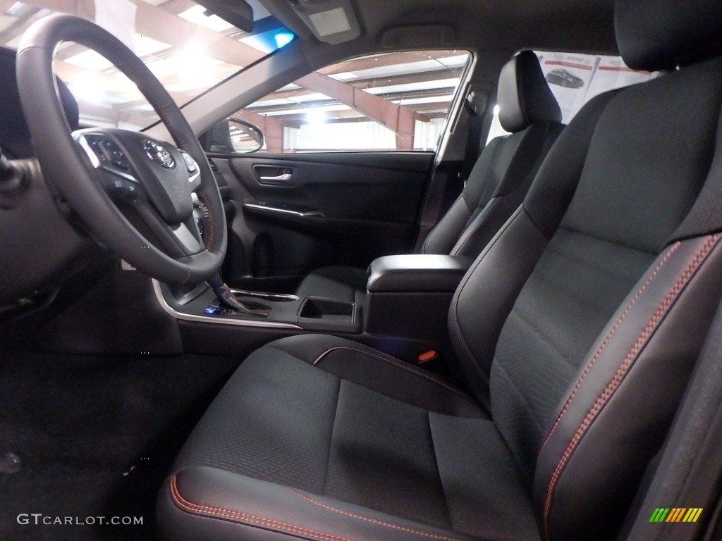 2017 Camry SE - Midnight Black Metallic / Black photo #6