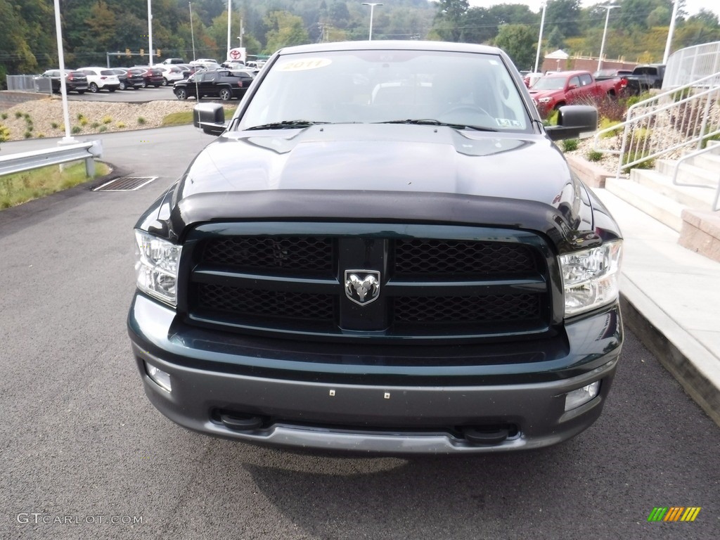 2011 Ram 1500 SLT Crew Cab 4x4 - Hunter Green Pearl / Dark Slate Gray/Medium Graystone photo #7