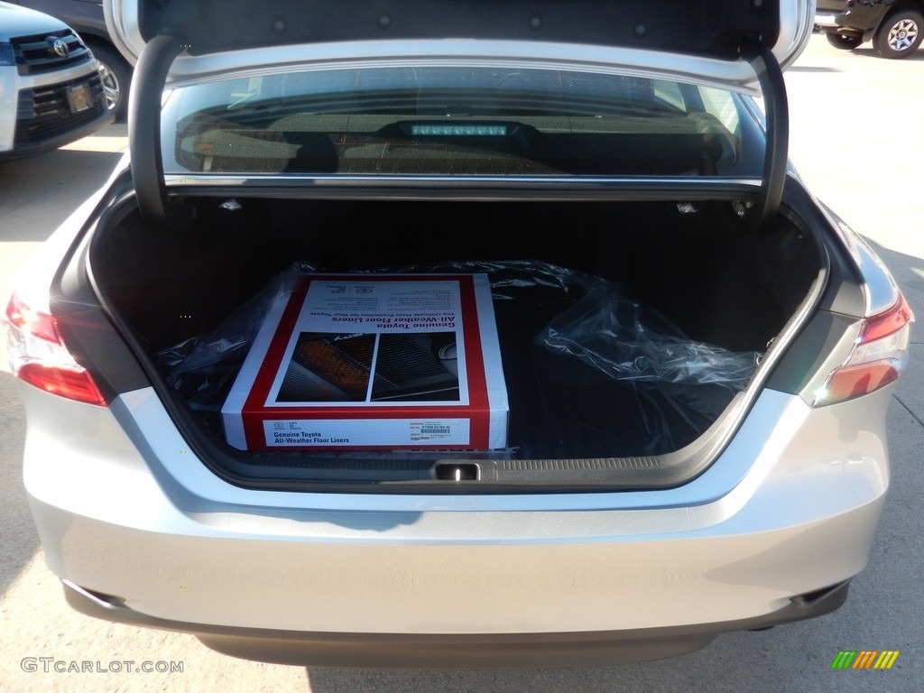 2018 Camry LE - Celestial Silver Metallic / Ash photo #6