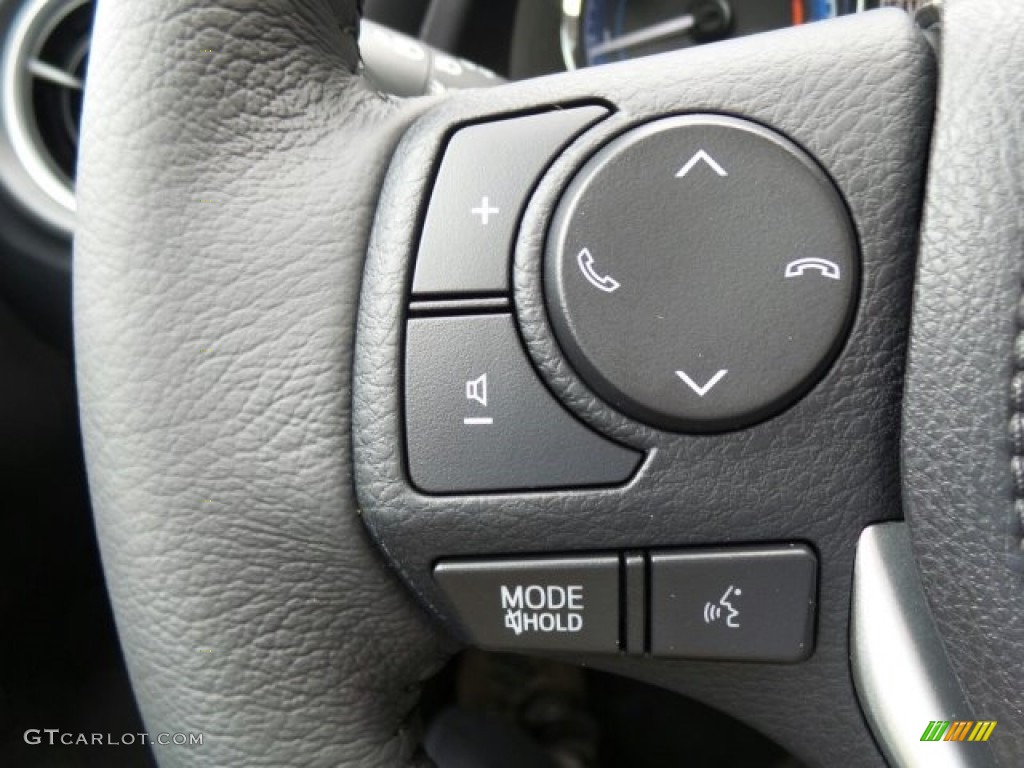 2018 Toyota Corolla XSE Controls Photo #122922810
