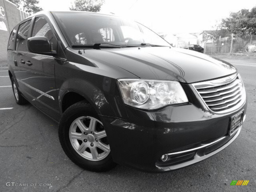 2012 Town & Country Touring - Dark Charcoal Pearl / Black/Light Graystone photo #1