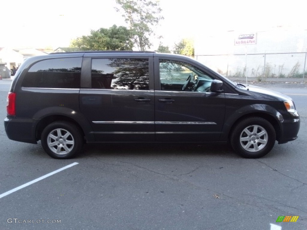 2012 Town & Country Touring - Dark Charcoal Pearl / Black/Light Graystone photo #8