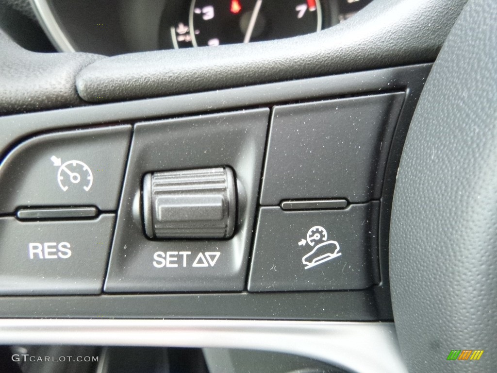 2018 Alfa Romeo Stelvio AWD Controls Photo #122943703