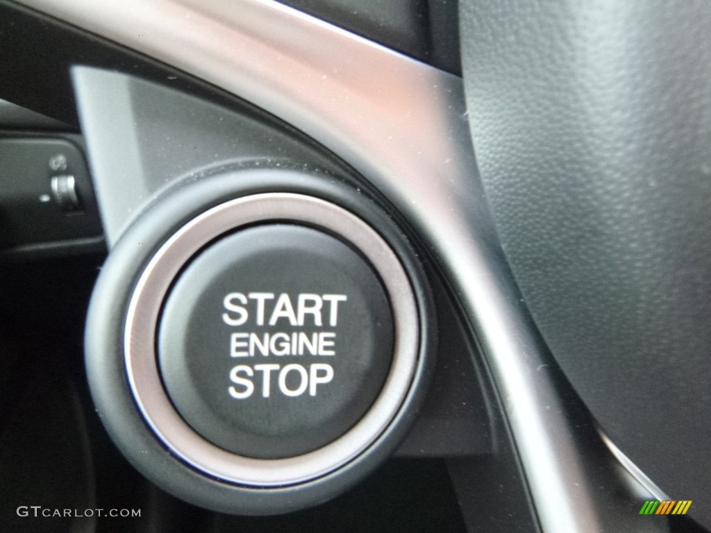 2018 Alfa Romeo Stelvio AWD Controls Photo #122943748