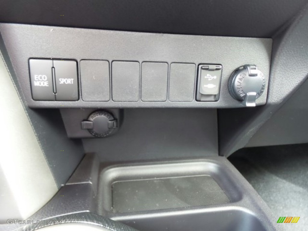 2018 RAV4 XLE AWD - Magnetic Gray Metallic / Black photo #35