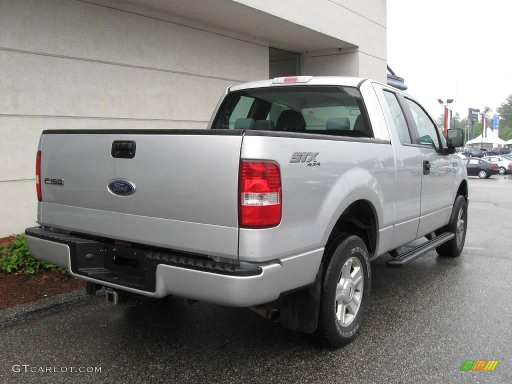 2005 F150 STX SuperCab 4x4 - Silver Metallic / Medium Flint Grey photo #3