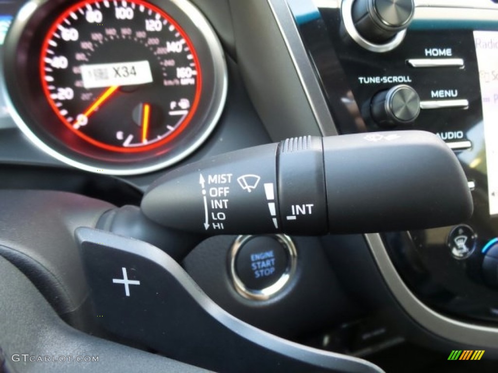 2018 Toyota Camry XSE V6 Controls Photos