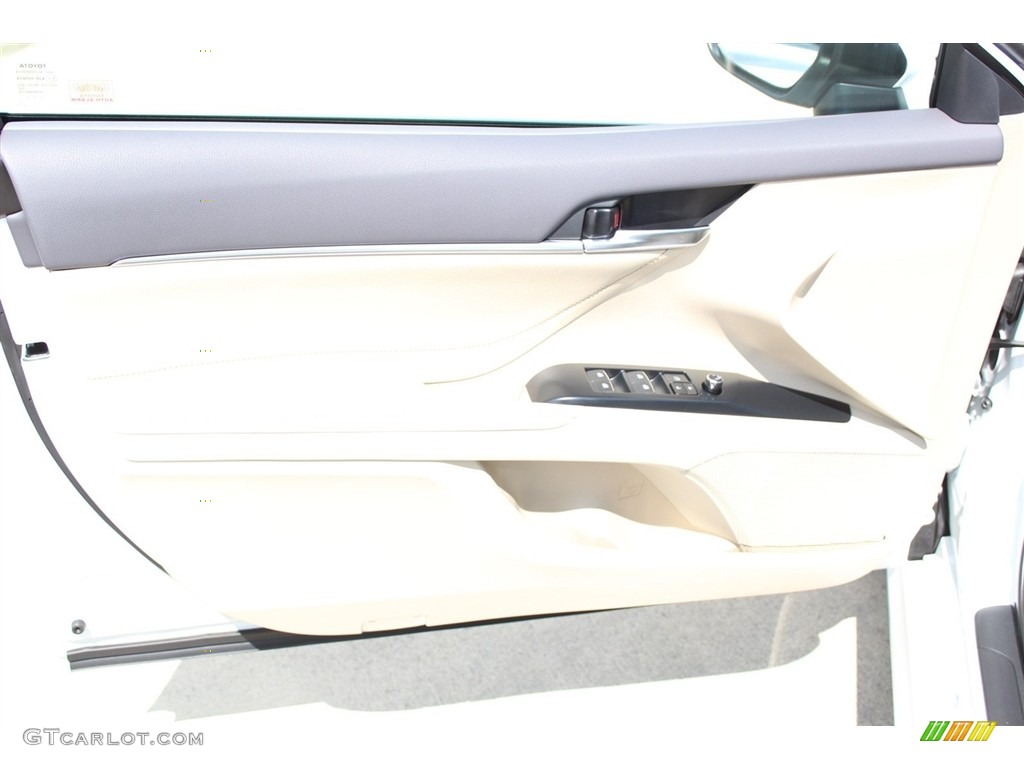 2018 Camry XLE - Wind Chill Pearl / Macadamia photo #7