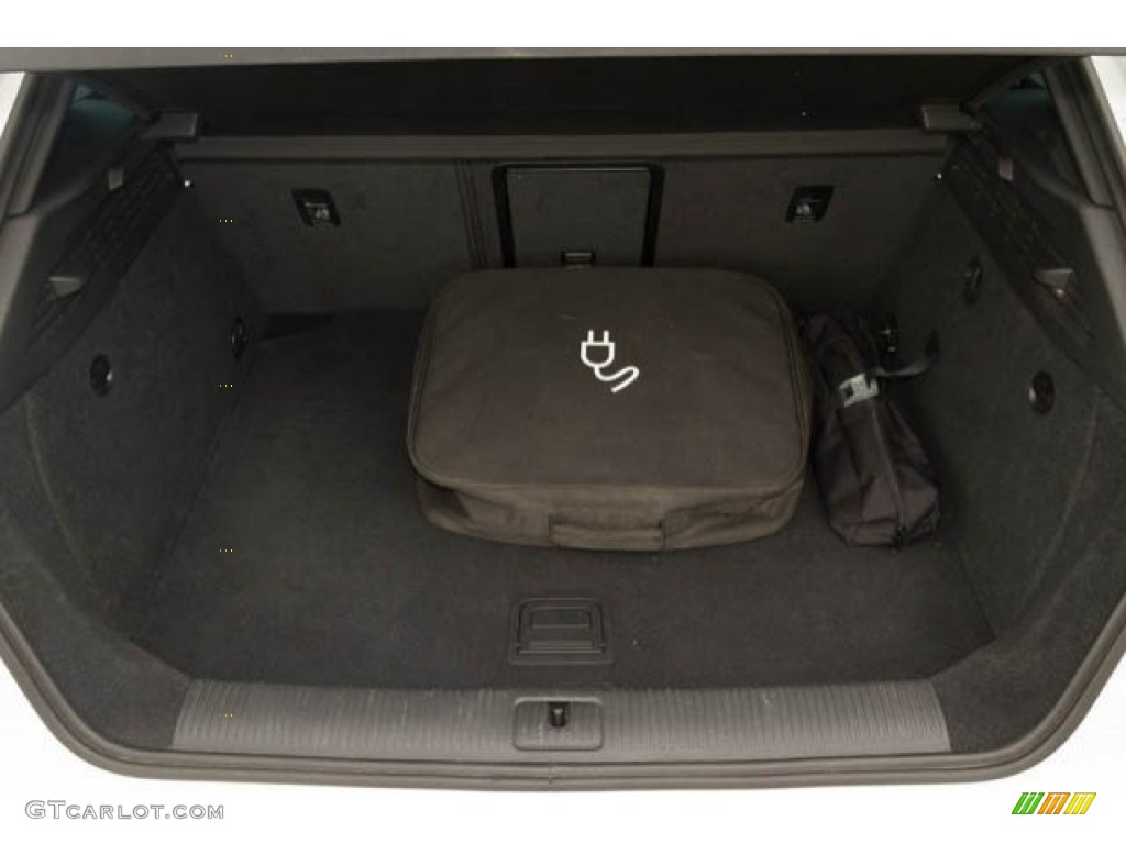 2016 Audi A3 Sportback e-tron Premium Trunk Photos