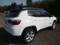 White - Compass Latitude 4x4 Photo No. 5