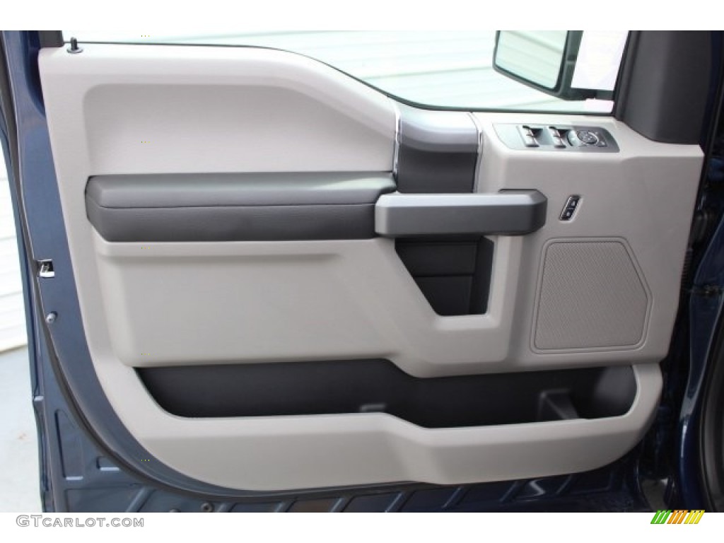 2017 F150 XLT SuperCrew - Blue Jeans / Earth Gray photo #10